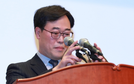 Cheong Wa Dae dismisses call to fire FSS chief