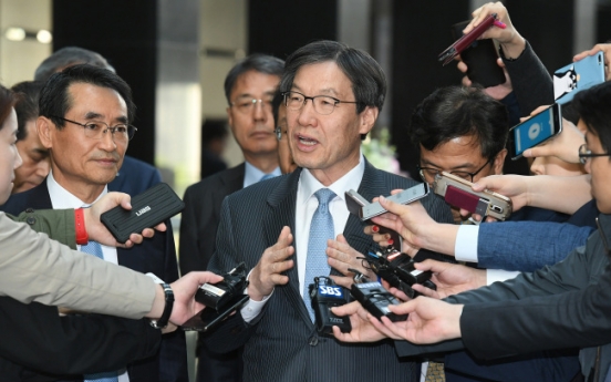 POSCO chief denies political pressure behind resignation offer