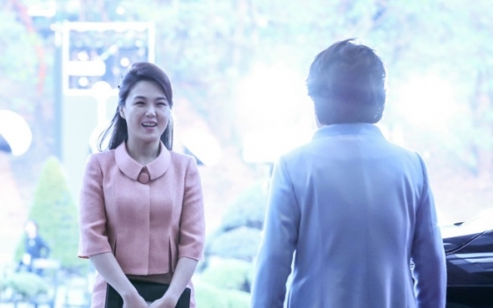 [2018 Inter-Korean summit] Ri Sol-ju becomes ‘fashion muse’ for North Koreans