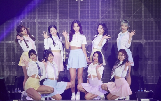 Twice set for Japan tour, 1st album