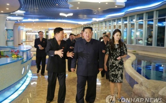 N. Korean leader visits seafood restaurant ahead of historic summit