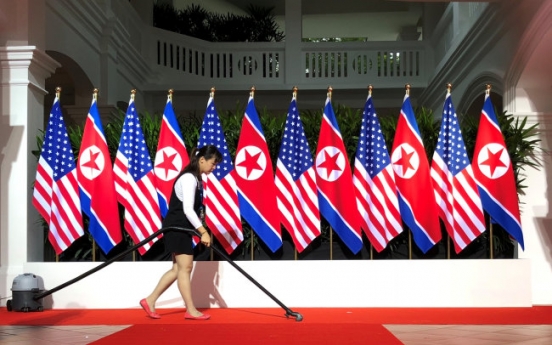 [US-NK Summit] Trump, Kim to meet for historic handshake