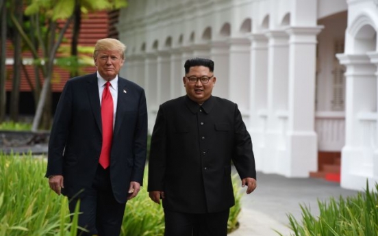 [US-NK Summit] Trump, Kim take stroll after working lunch: report