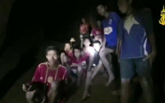 Thai rescuers find missing boys and coach alive in cave