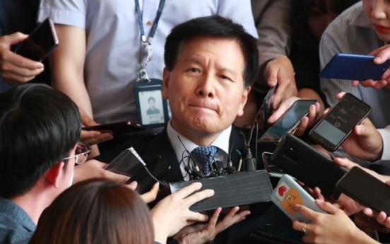 Prosecution questions dismissal of warrant for ex-labor minister