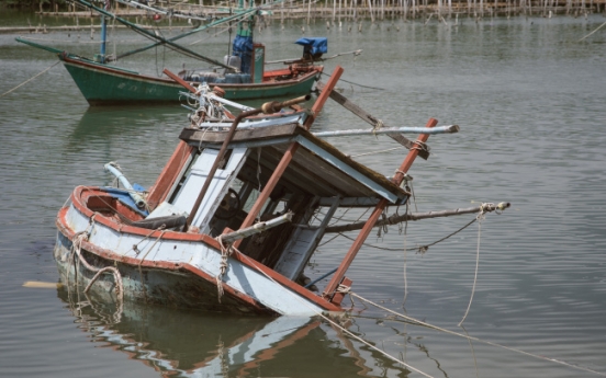 Five missing in boat collision off southwestern coast