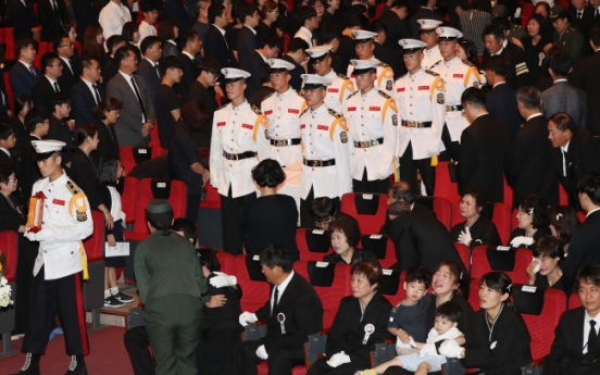 [Newsmaker] Soldier victims of chopper crash honored in funeral service
