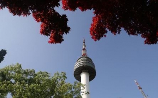 More foreign tourists visiting N Seoul Tower