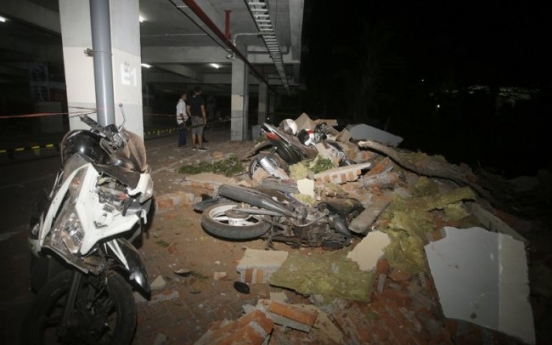 [Newsmaker] Powerful quake rocks Indonesia’s Lombok island, 82 dead