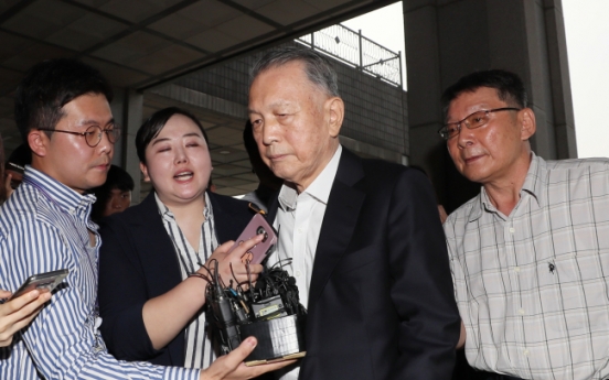 Ex-presidential aide grilled in top court's power abuse scandal