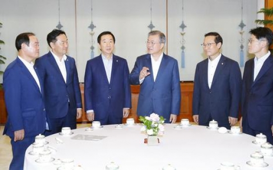 Moon urges bipartisan support for inter-Korean ties