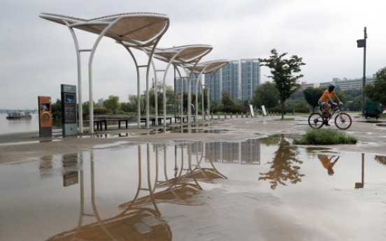 [Weather] More rain to lash Korea, cease in the afternoon