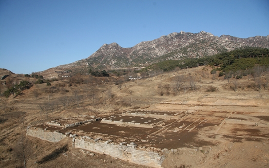 Koreas to restart joint excavation of historic palace site in Kaesong