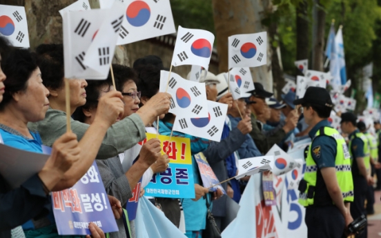 Koreans pin hopes for peace breakthrough on 3rd Moon-Kim summit