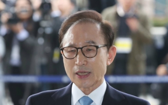 Court set to deliver ruling on corruption charges faced by ex-President Lee