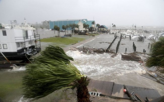 Hurricane Michael slams into Florida, charges into Southeast