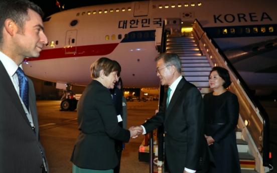 President Moon arrives in Brussels for ASEM summit