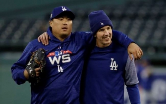 Dodgers' Ryu Hyun-jin takes loss in historic World Series start