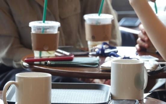Plastic cup ban a headache for coffee shop workers: poll