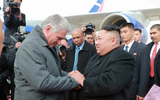 [Newsmaker] NK leader sees off Cuban president after 3-day visit