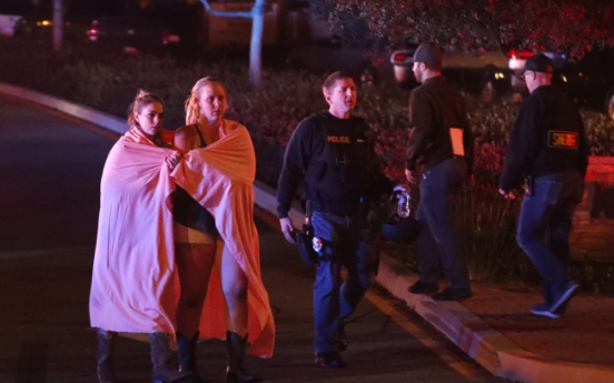 13 dead including gunman in shooting at California bar