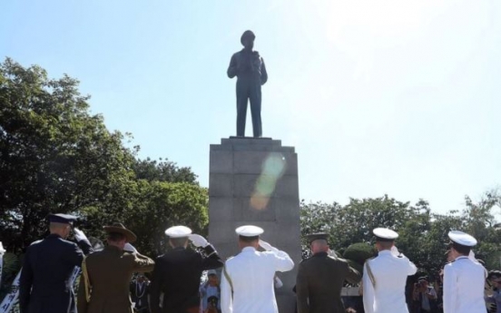 [Newsmaker] S. Korean pastor arrested for setting fire on MacArthur statue