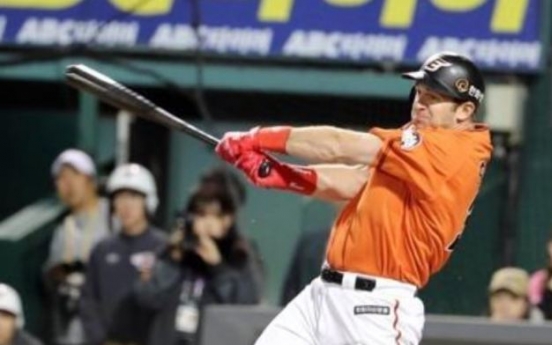 Hanwha Eagles re-sign slugging outfielder Hoying