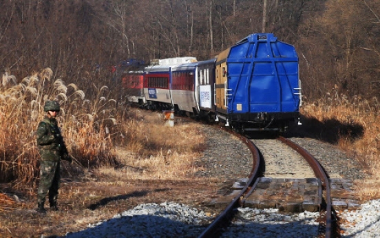 Two Koreas launch joint study on inter-Korean railways