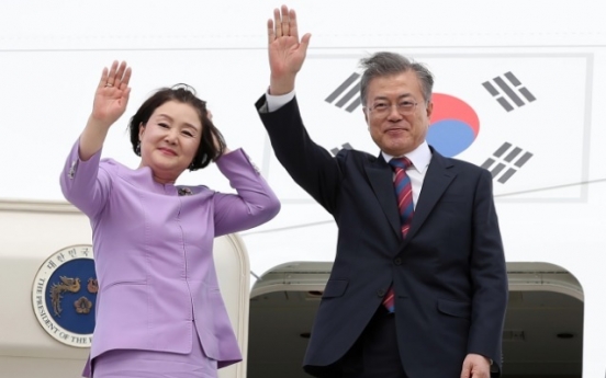 Moon works to secure NK leader’s visit to Seoul during G-20 summit