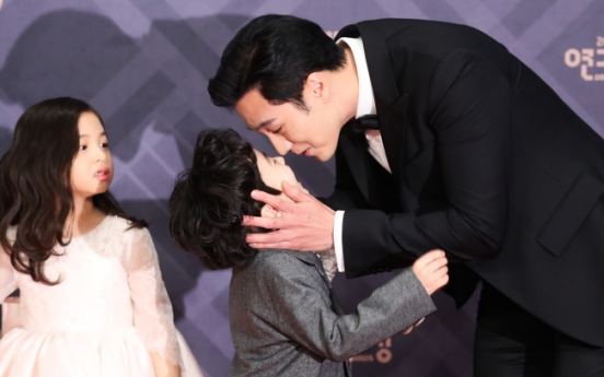 So Ji-sub wins top prize at MBC Drama Awards