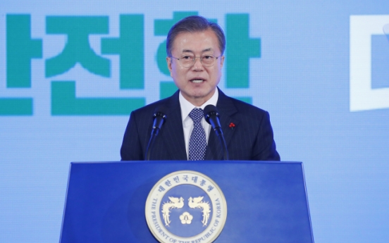 Moon's approval rating rebounds amid optimism for peace: poll