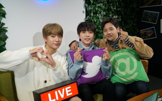 [Kpop Herald x TwitterBlueroom] B1A4 notches 500,000 viewers on Twitter Blueroom live