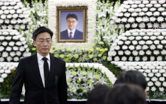 [From the scene] Koreans mourn overworked doctor’s death