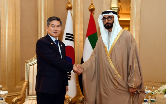 Defense chiefs of Korea, UAE discuss military ties, cooperation