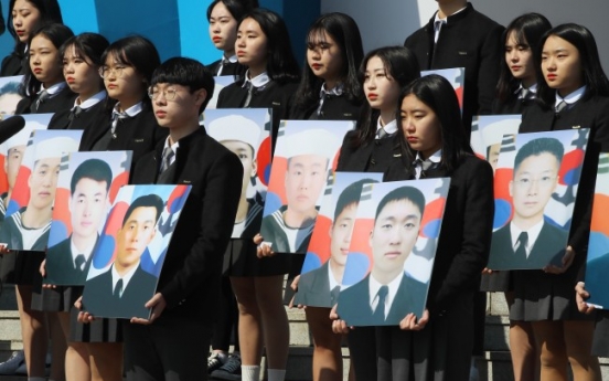 S. Korea honors victims of N. Korean attacks in 2002, 2010