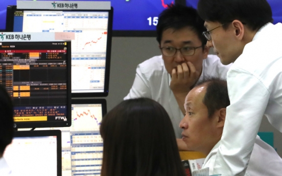 Korean institutional investors shy away from stocks to beat bear market