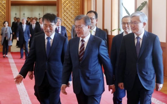 Moon gives credentials to new ambassadors to China, Japan, other nations