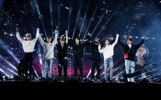 BTS wraps up US tour, drawing 320,000 fans