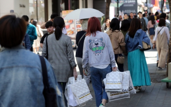 Average spending by foreign tourists to Korea tumbles in Q1