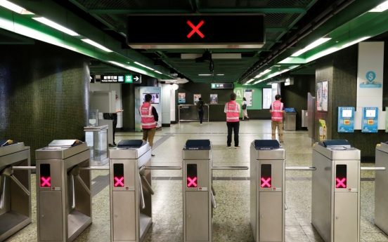 Pro-democracy push causes transport chaos in Hong Kong