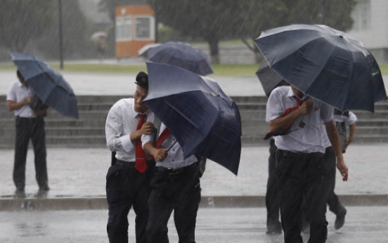 Typhoon Lingling leaves 3 dead, more than 20 injured