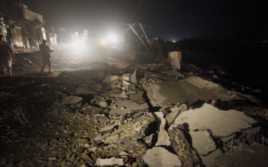 19 killed, dozens wounded as Pakistan jolted by shallow 5.2 quake