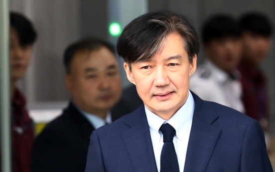 Cho Kuk probe ‘excessive’ 49.1%, ‘adequate’ 42.7%: poll