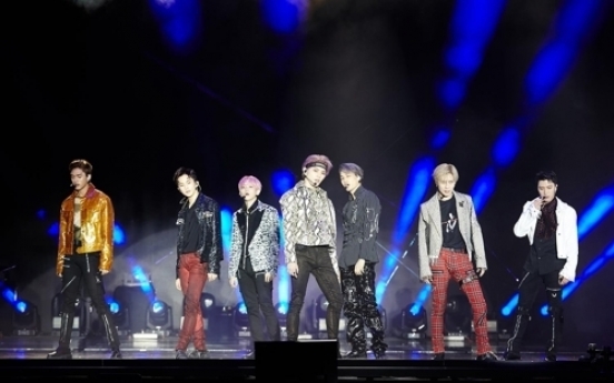 [Newsmaker] K-pop superband SuperM tops Billboard 200