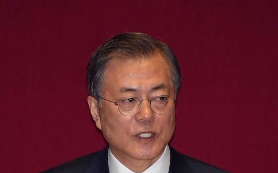 Moon calls for S. Korean businesspeople to combine efforts for peace, prosperity