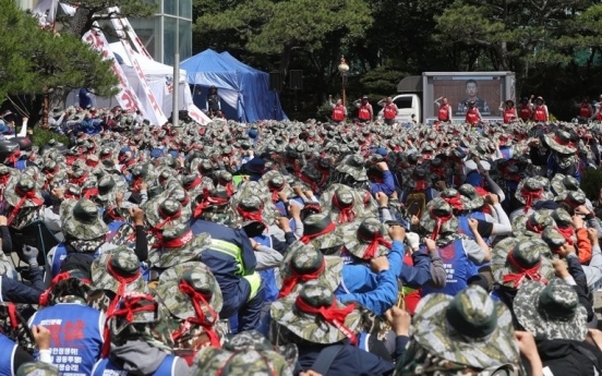 Hyundai Heavy workers to stage partial strike amid wage dispute