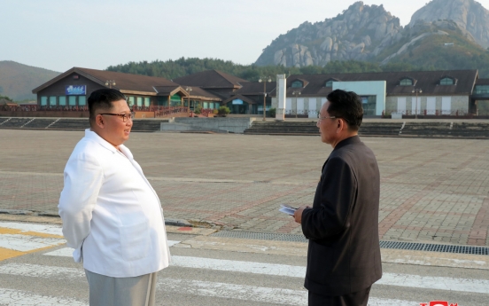 NK leader criticizes father's policy to depend on S. Korea for Mount Kumgang resort