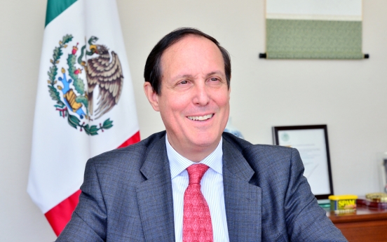 [Diplomatic circuit]  [Meet the diplomat]  Mexico top diplomat in Seoul optimistic on Seoul’s Pacific Alliance associate membership prospects