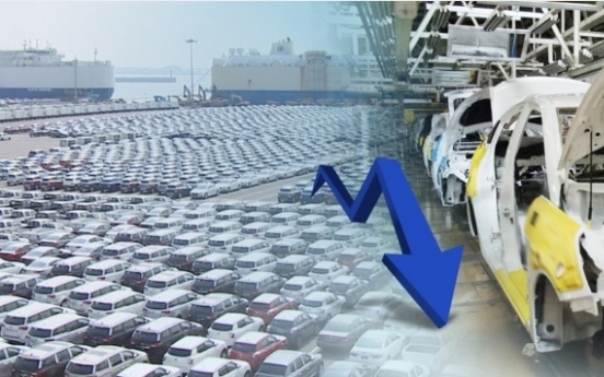 Auto exports fall 10 % in Oct.