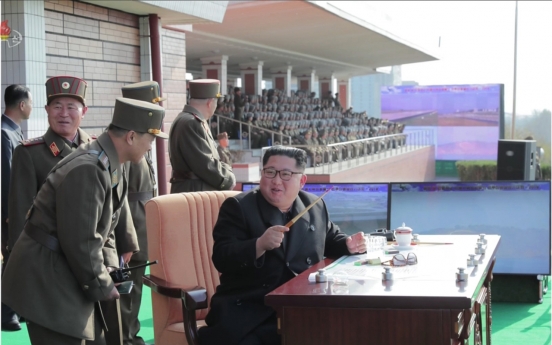 Kim watches airborne landing training, urges improved war preparedness